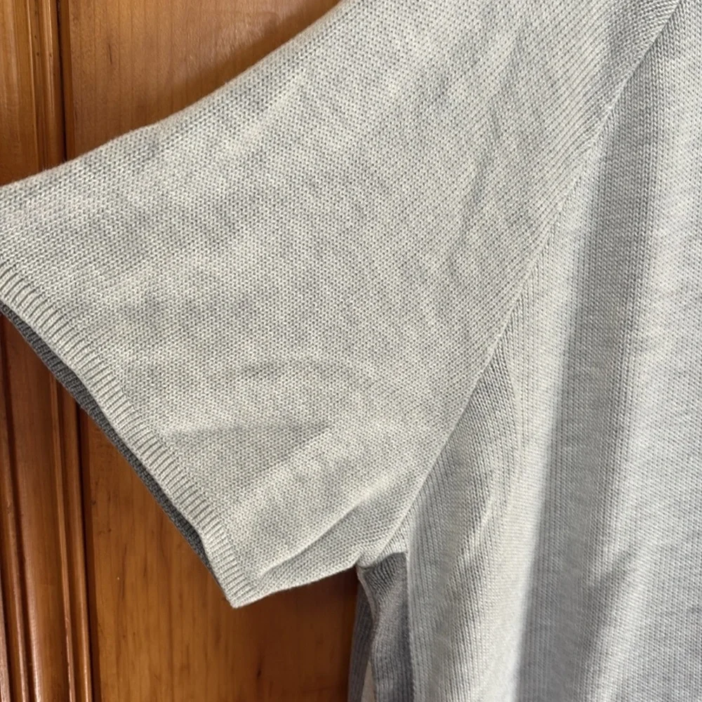 Lululemon Opened Up Poncho- Heathered Core Ultra Light & Heathered Asphalt Grey
